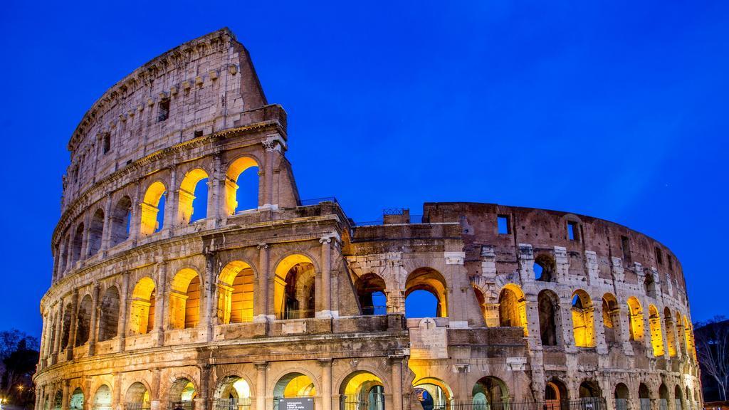 Ad Hoc Domus Colosseo Acomodação com café da manhã Roma Exterior foto